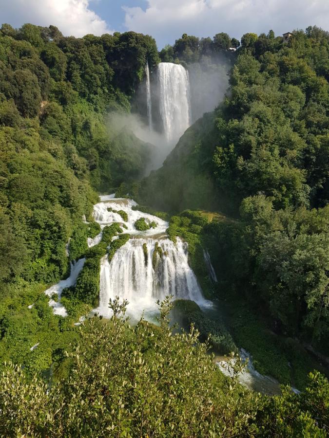 Appartamento Cascate Delle Marmore 外观 照片